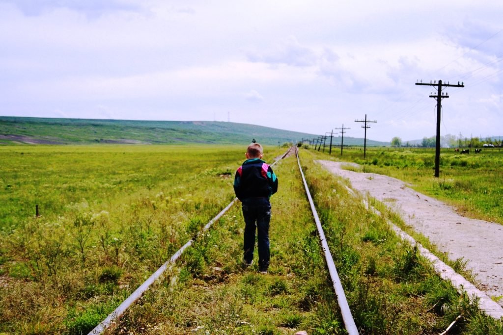 copil tren oana ojica